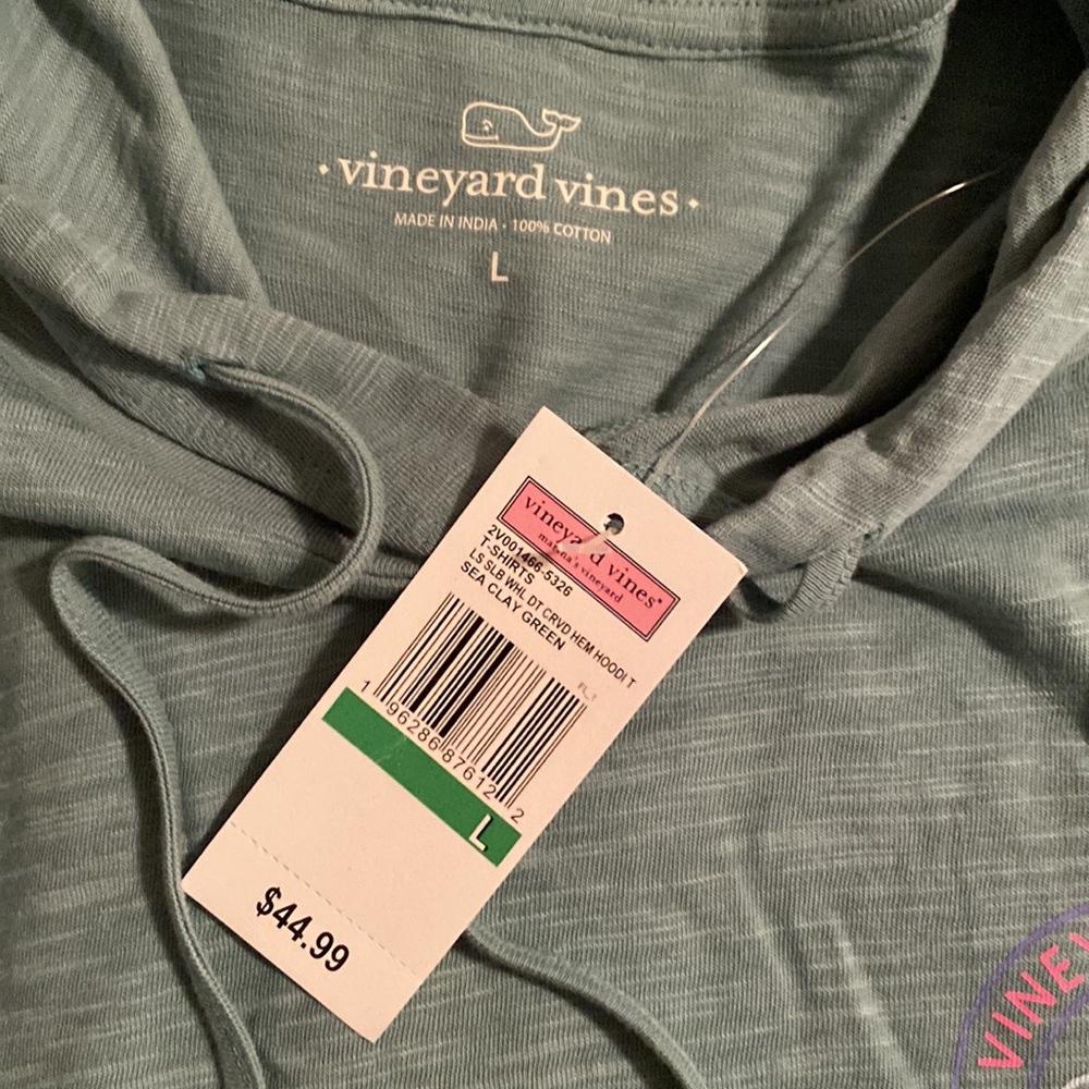 NWT Vineyard Vines hooded long sleeve t shirt - Picture 2 of 4